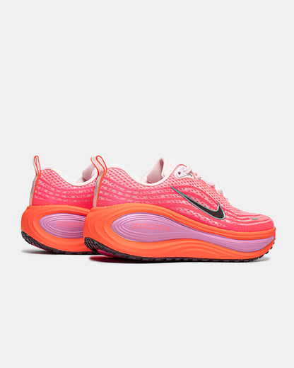 Nike Vomero Plus "Hyper Pink"