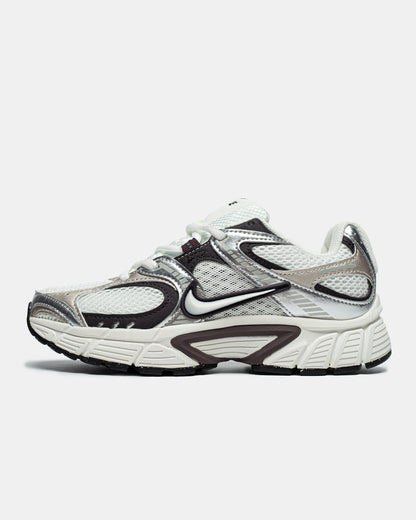 Nike V5 RNR "White/Metallic Silver/Black"