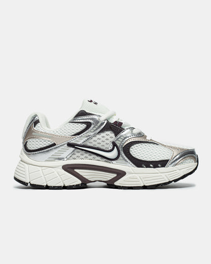 Nike V5 RNR "White/Metallic Silver/Black"