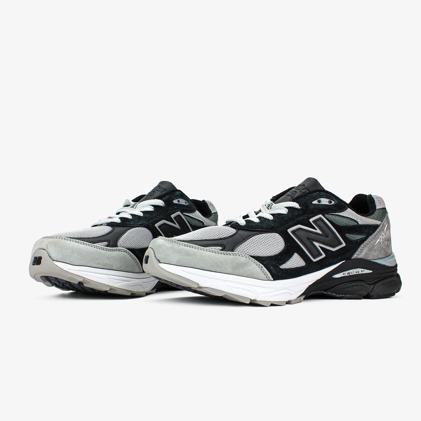 New Balance 990v3 "DLTR Greyscale"