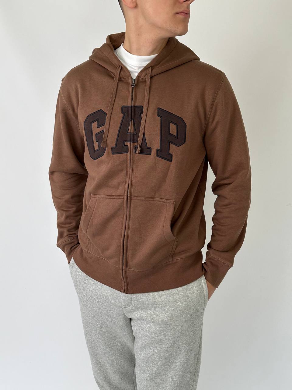 GAP LOGO FLEECE ZIP HOODIE «COZY BROWN»