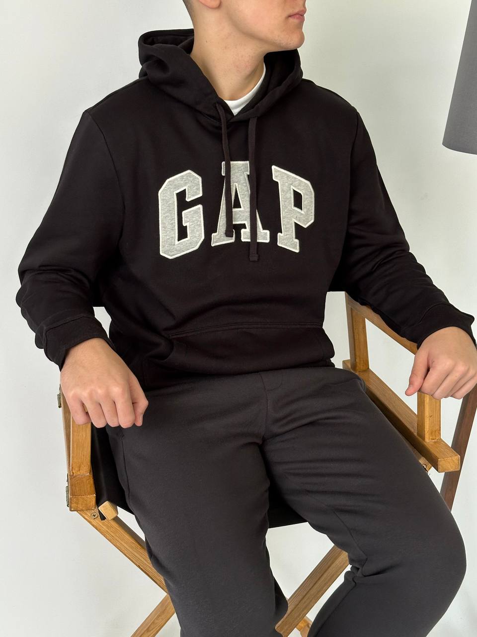 GAP LOGO FLEECE HOODIE «TRUE BLACK»