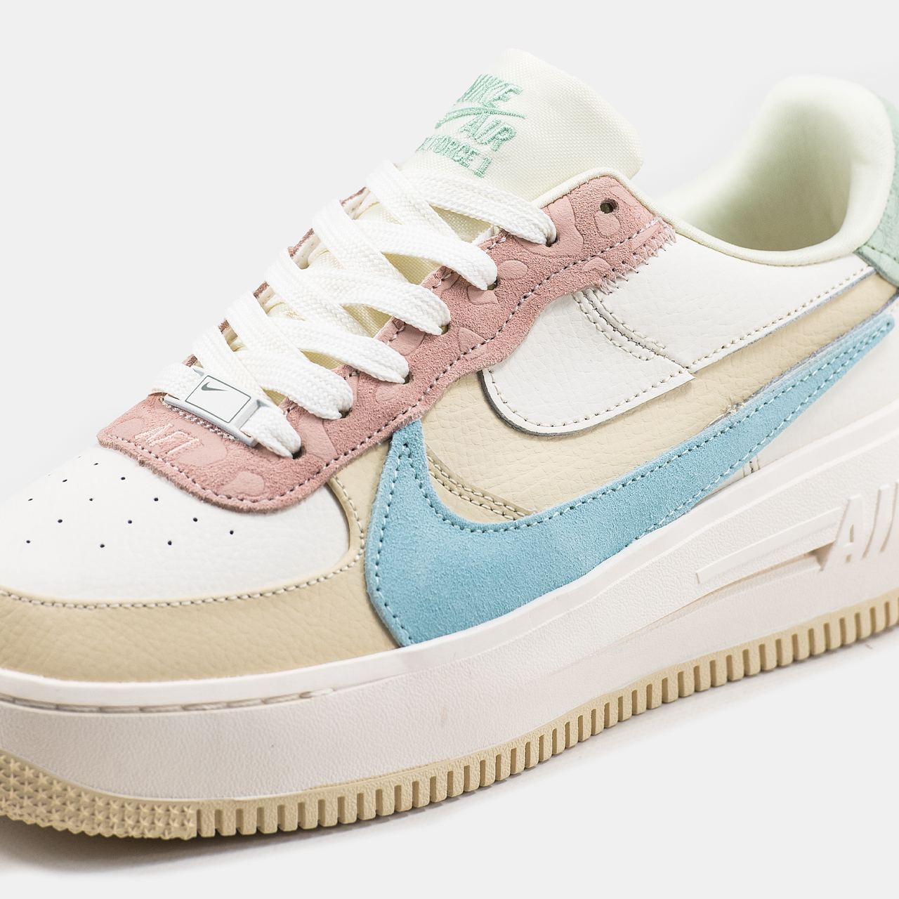 Nike Air Force 1 PLT.AF.ORM Pastel