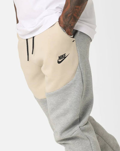 Штани Nike Tech Fleece