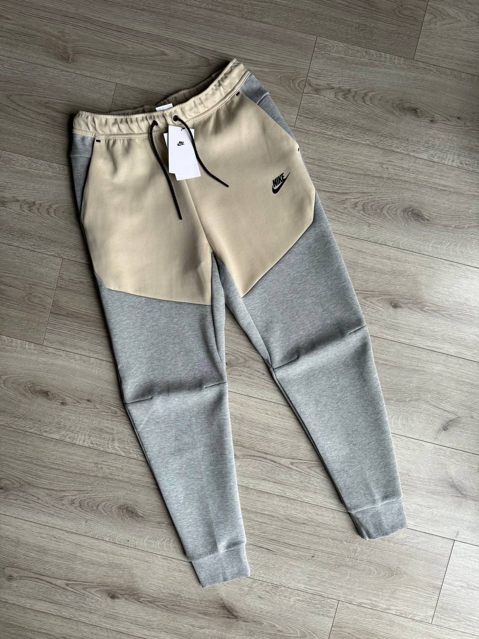 Штани Nike Tech Fleece