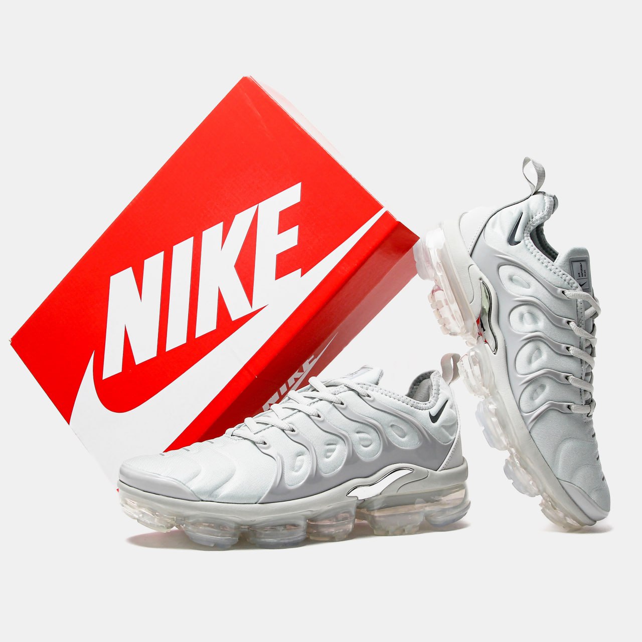 Nike Air Vapor Max Plus Triple Grey